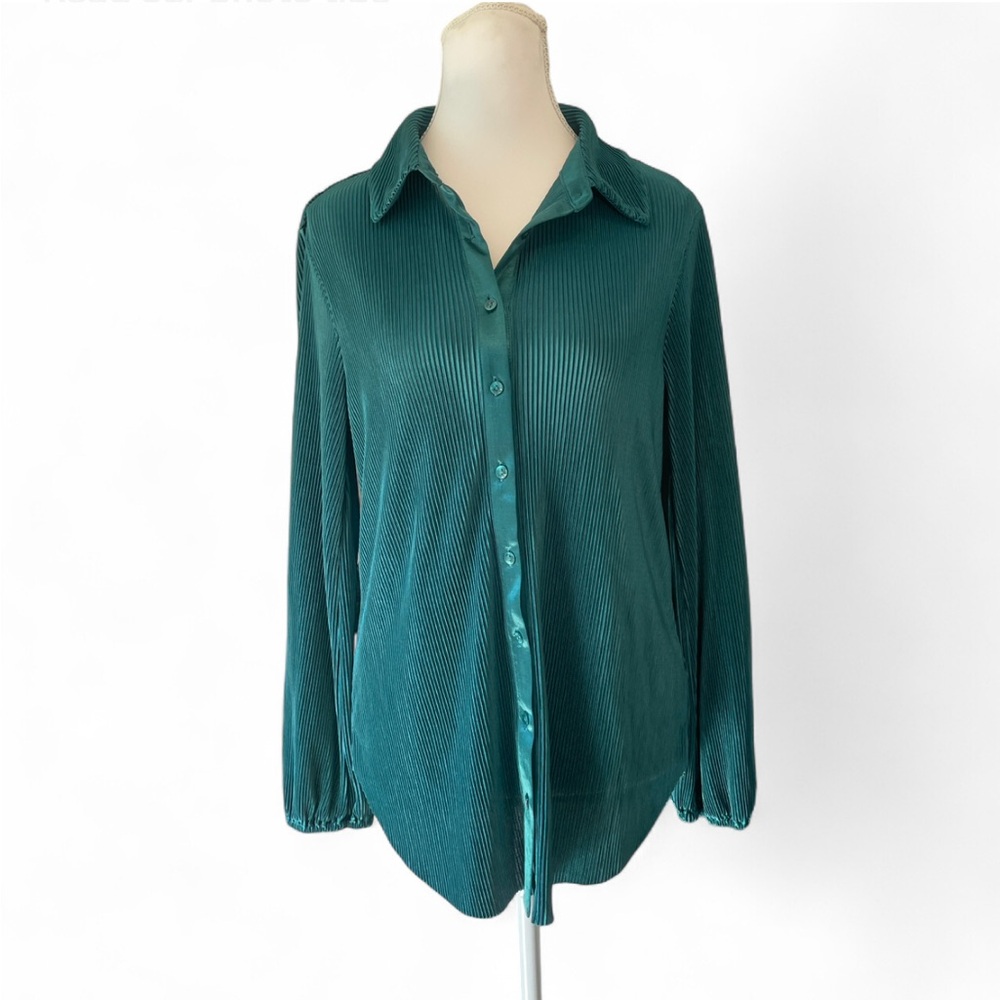 Ro & De Teal Button Down Shirt‎ - Picture 3 of 9